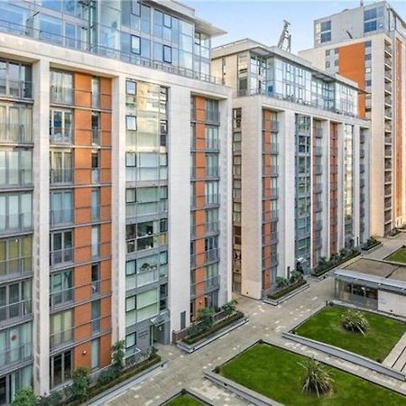 1 Bedroom Apartment Royal Docks ลอนดอน ภายนอก รูปภาพ