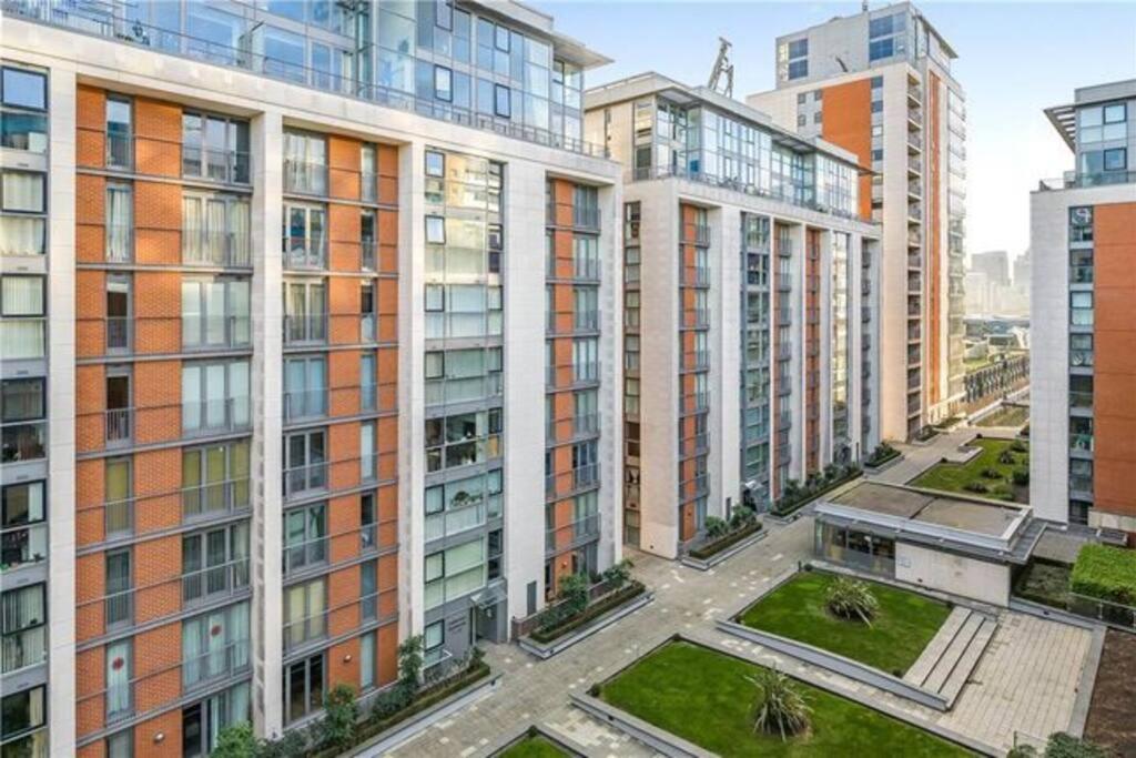 1 Bedroom Apartment Royal Docks ลอนดอน ภายนอก รูปภาพ